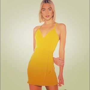 WRAP FRONT DRESS IN PINEAPPLE